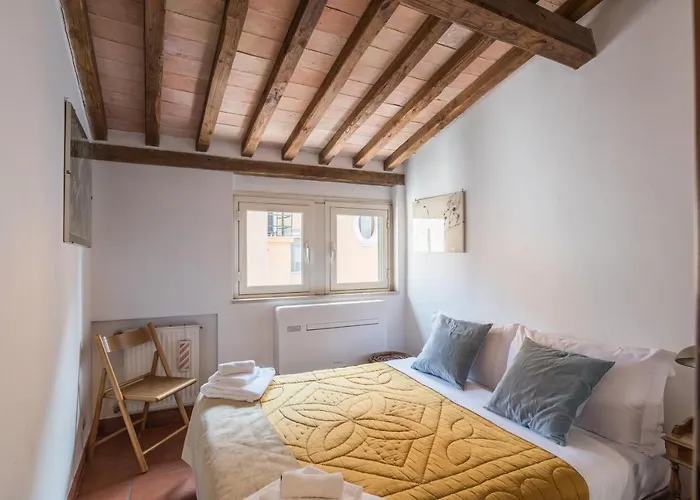 Colosseo Stylish Penthouse *